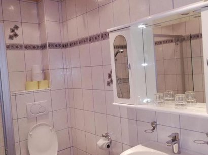 DZ-Badezimmerbeispiel.jpg